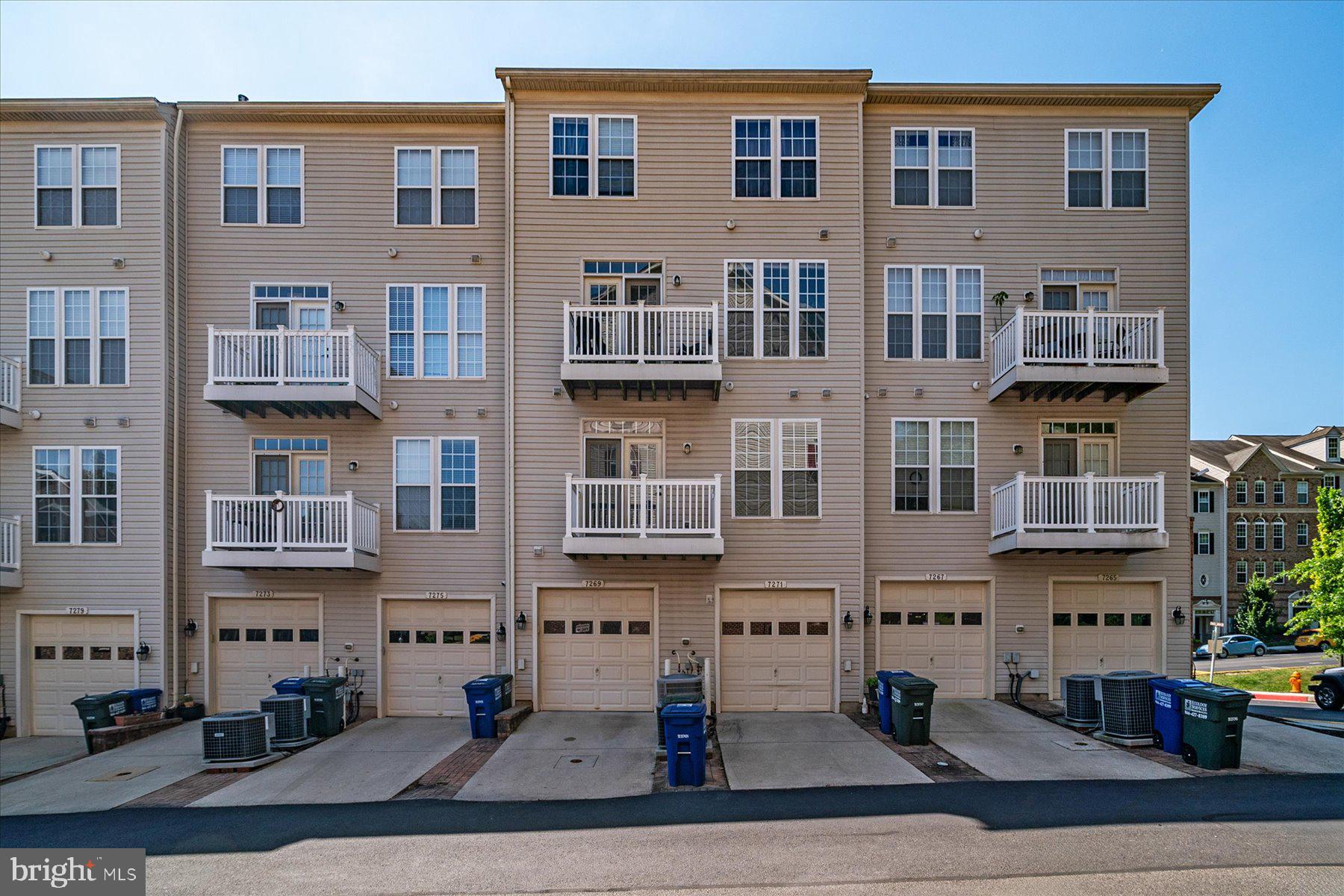 ELKRIDGE CROSSING - Residential