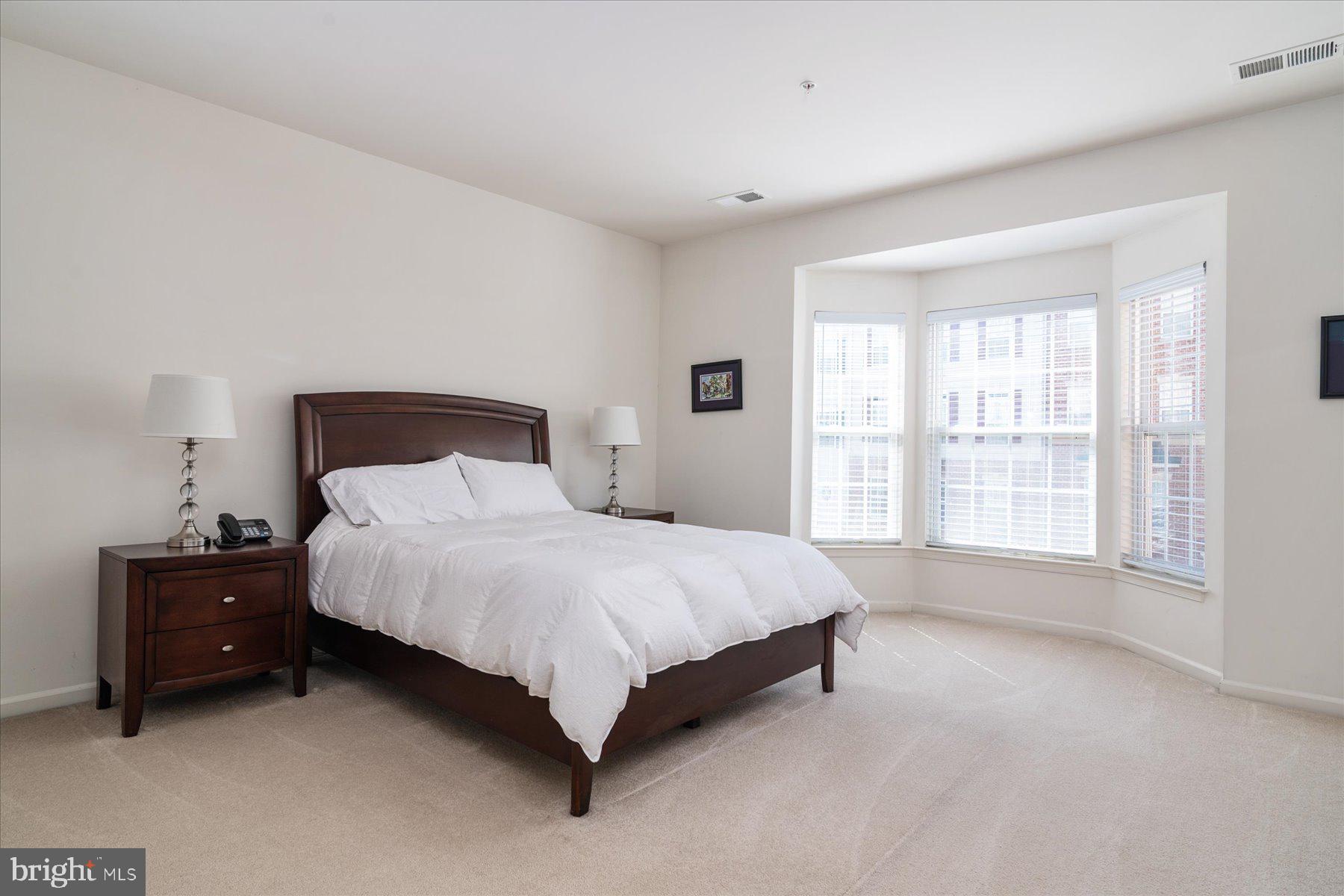 ELKRIDGE CROSSING - Residential