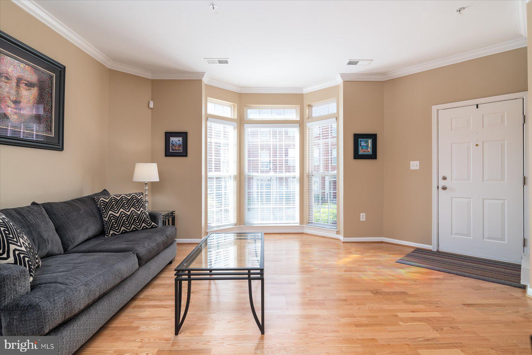 ELKRIDGE CROSSING - Residential