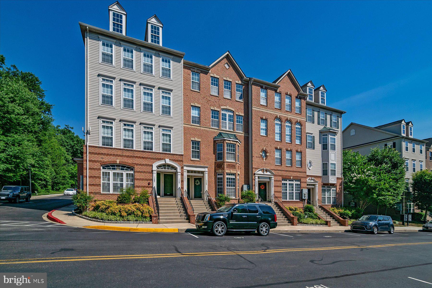 ELKRIDGE CROSSING - Residential