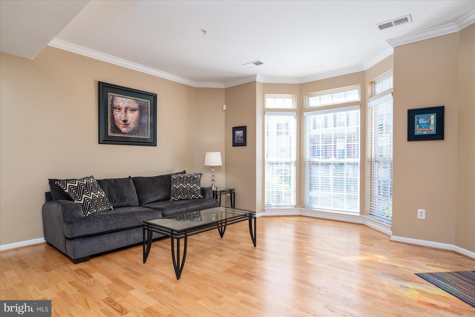 ELKRIDGE CROSSING - Residential