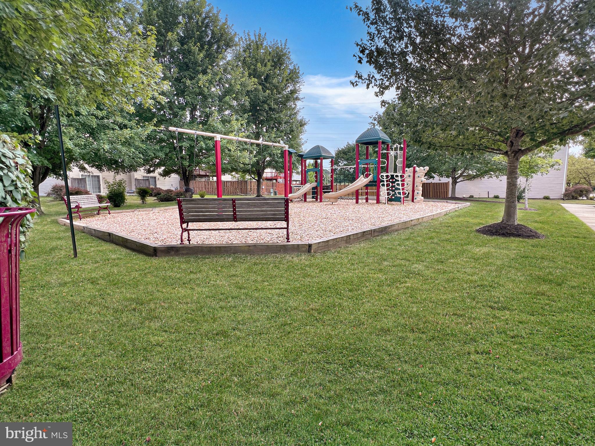 OATLAND FARM - Residential