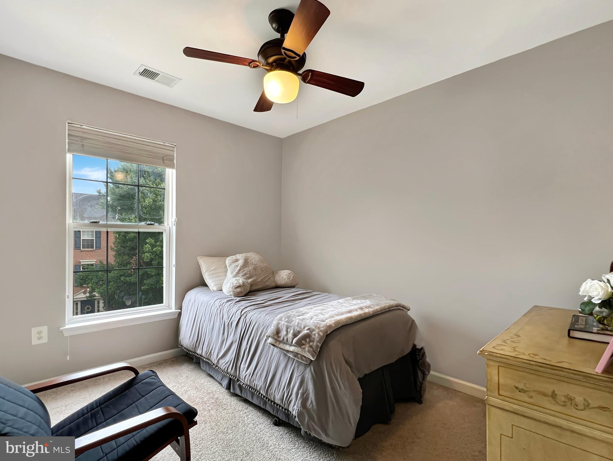 OATLAND FARM - Residential