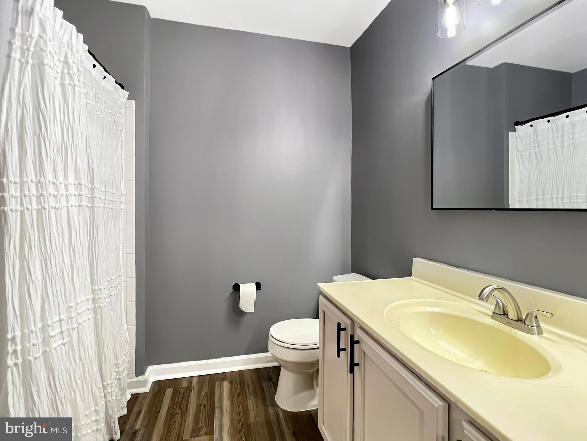 OATLAND FARM - Residential