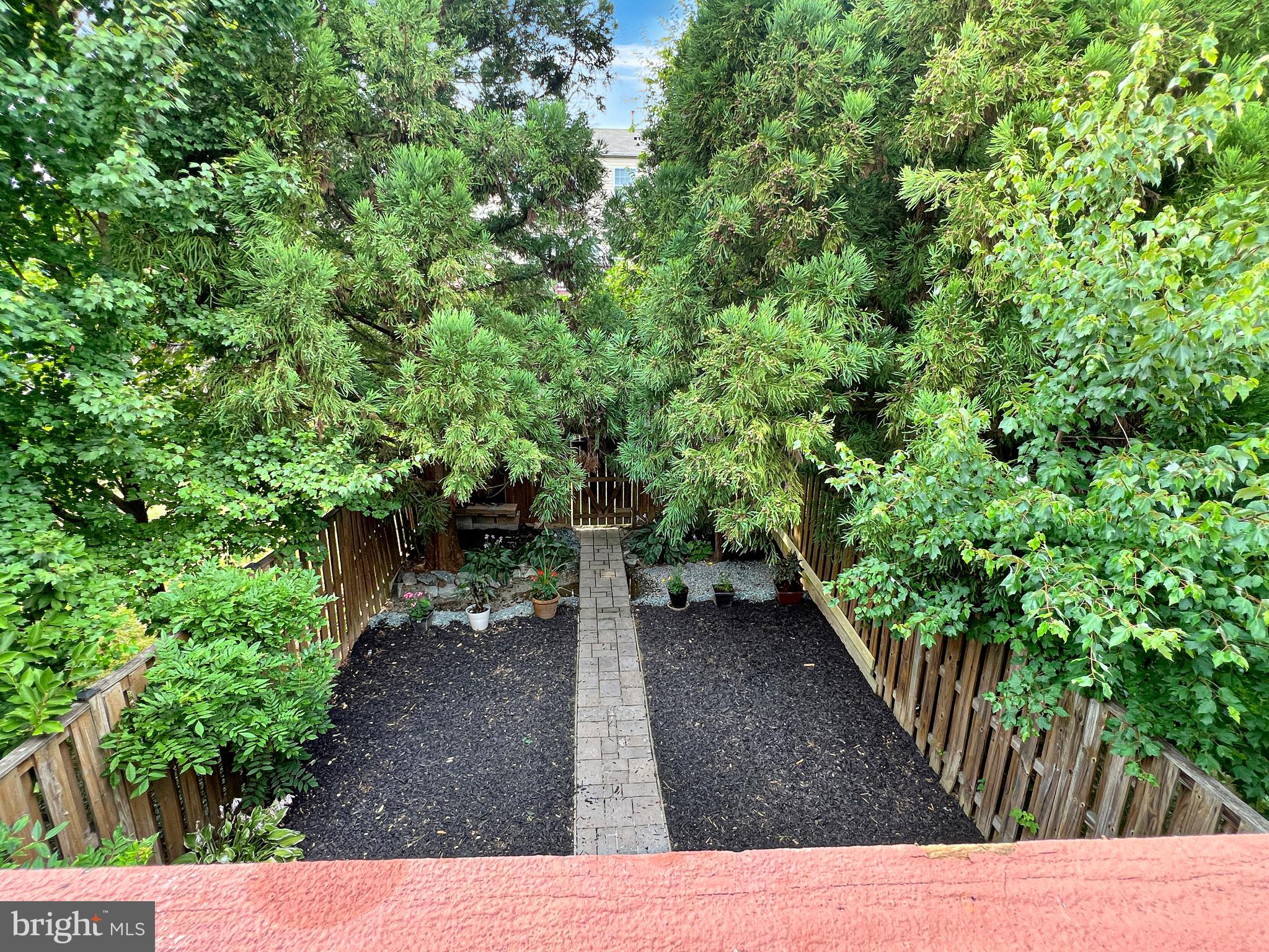 OATLAND FARM - Residential