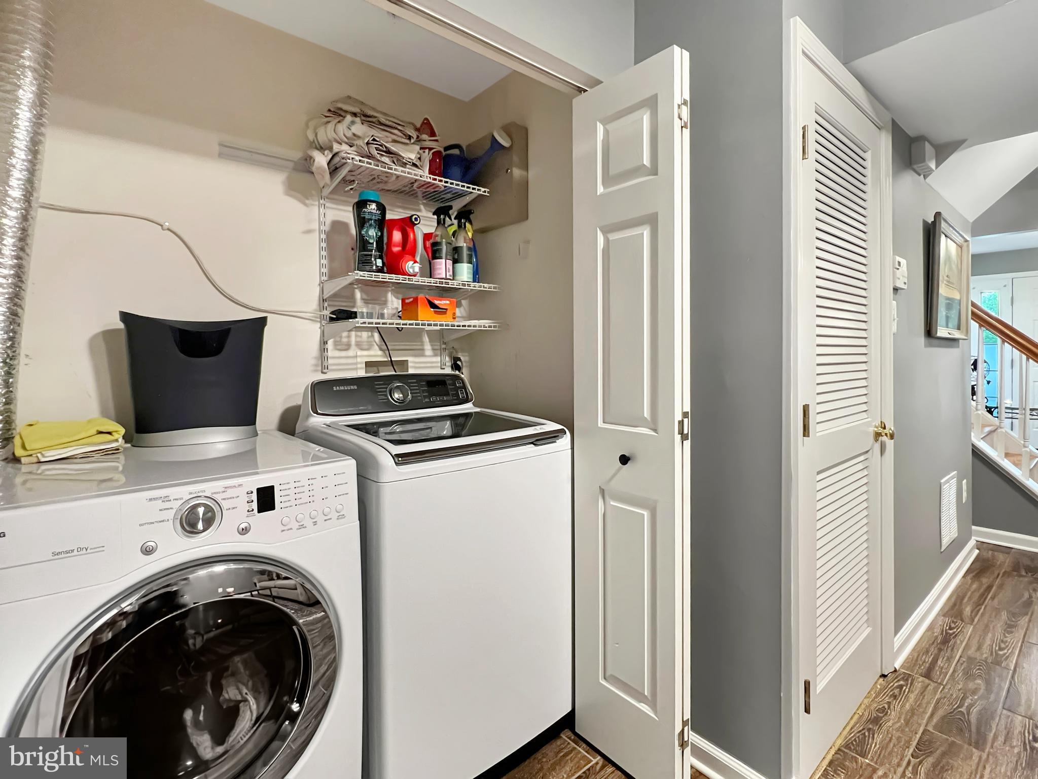 OATLAND FARM - Residential