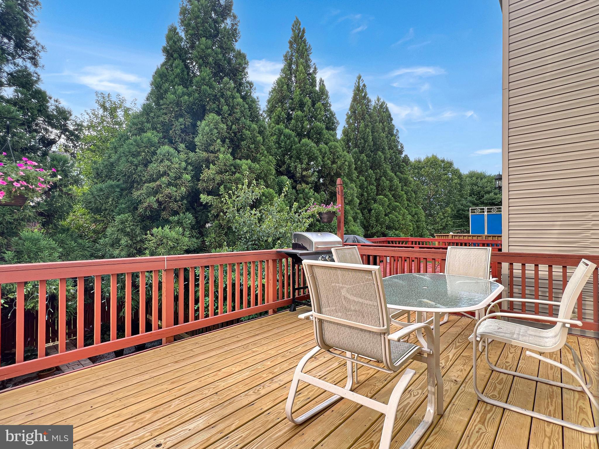 OATLAND FARM - Residential