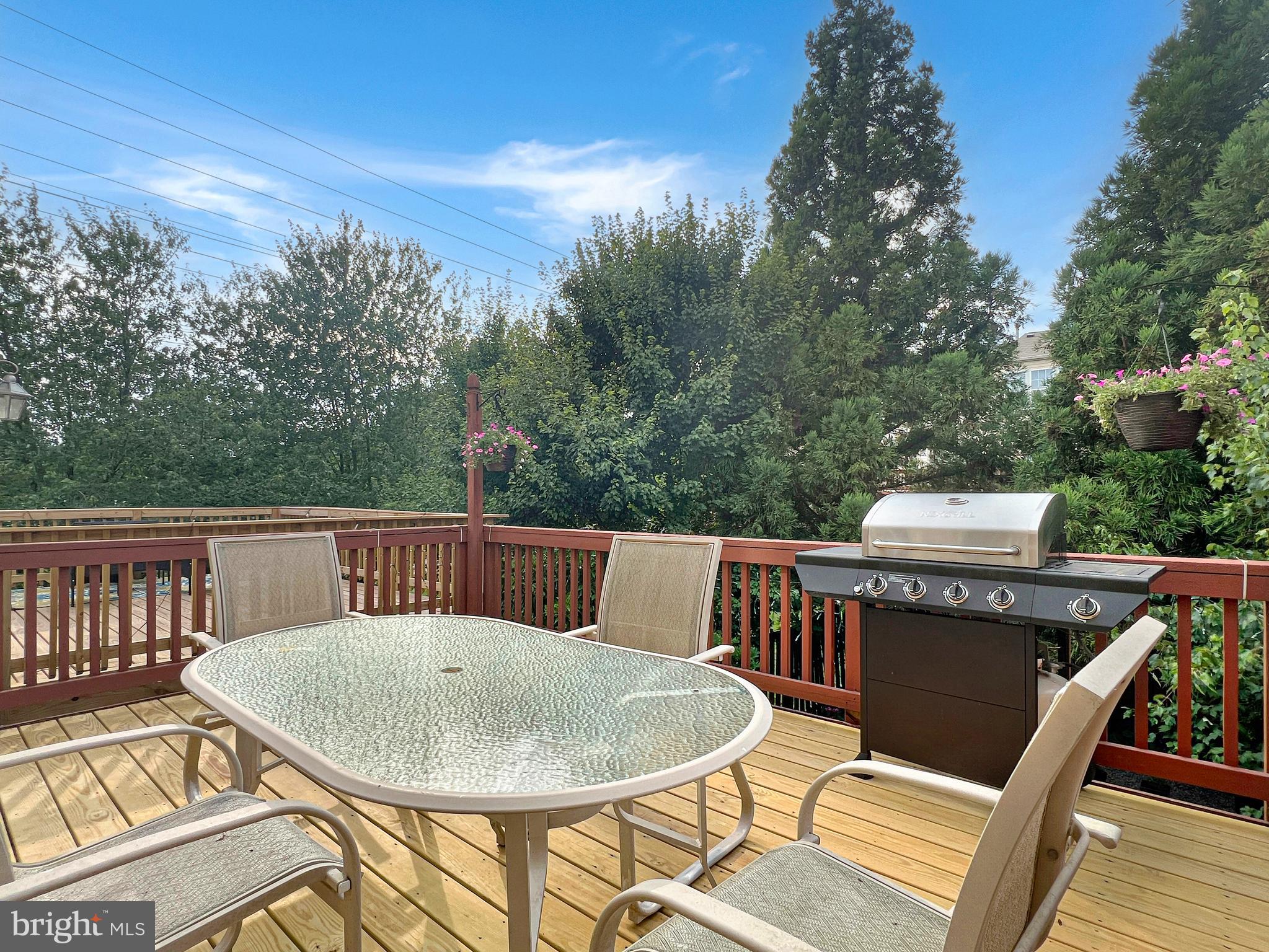 OATLAND FARM - Residential