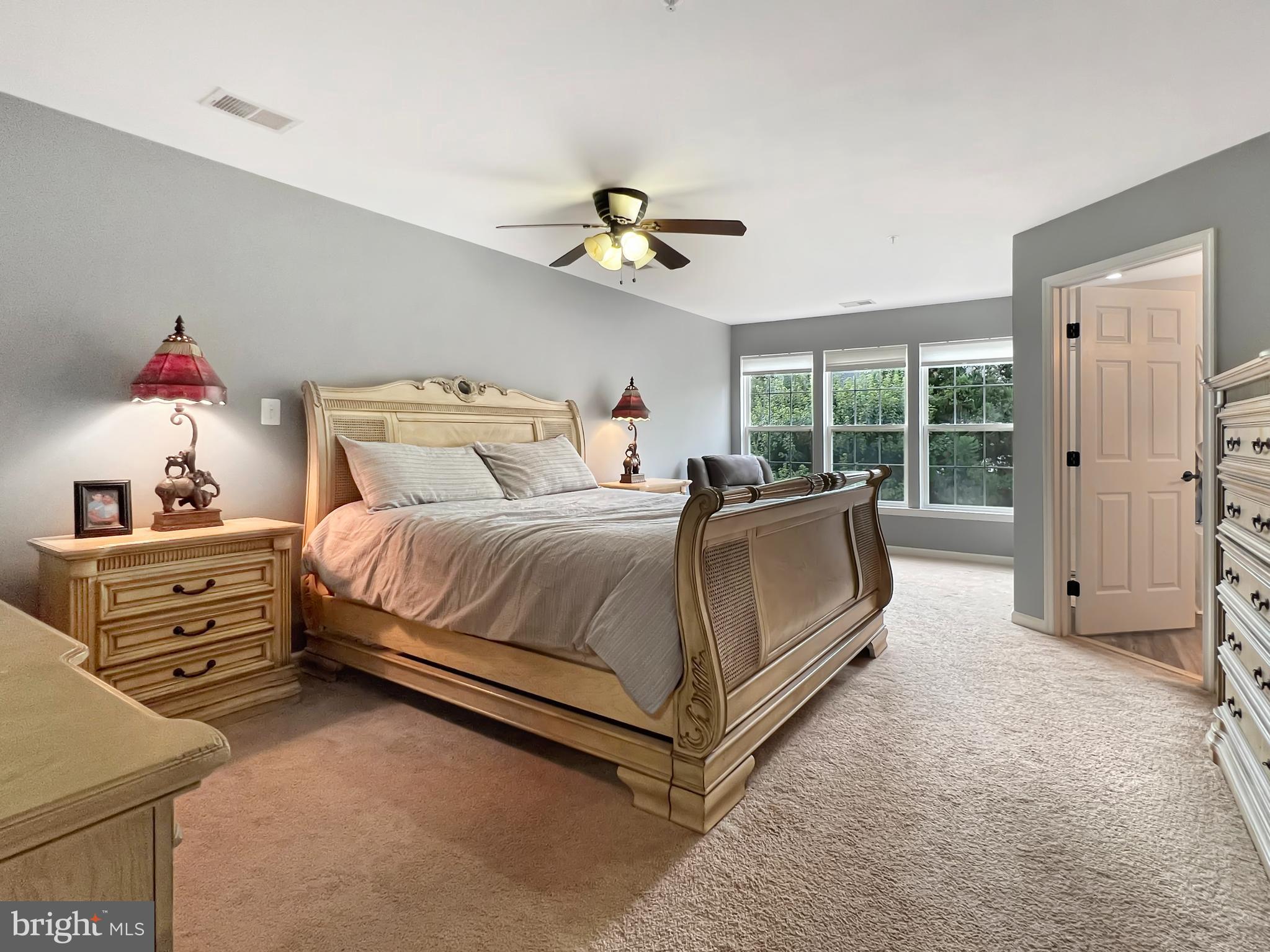 OATLAND FARM - Residential