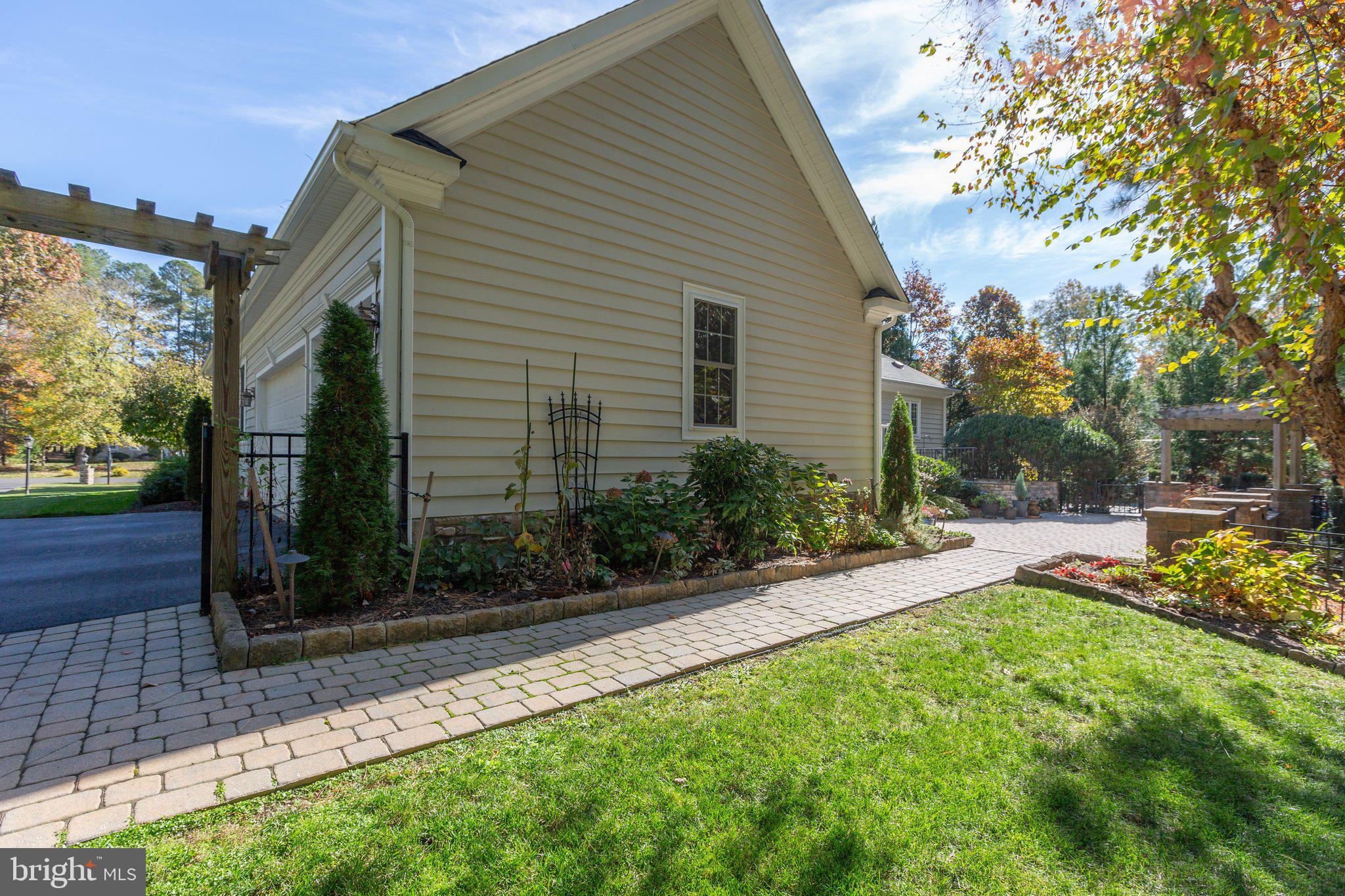FAWN LAKE - Residential