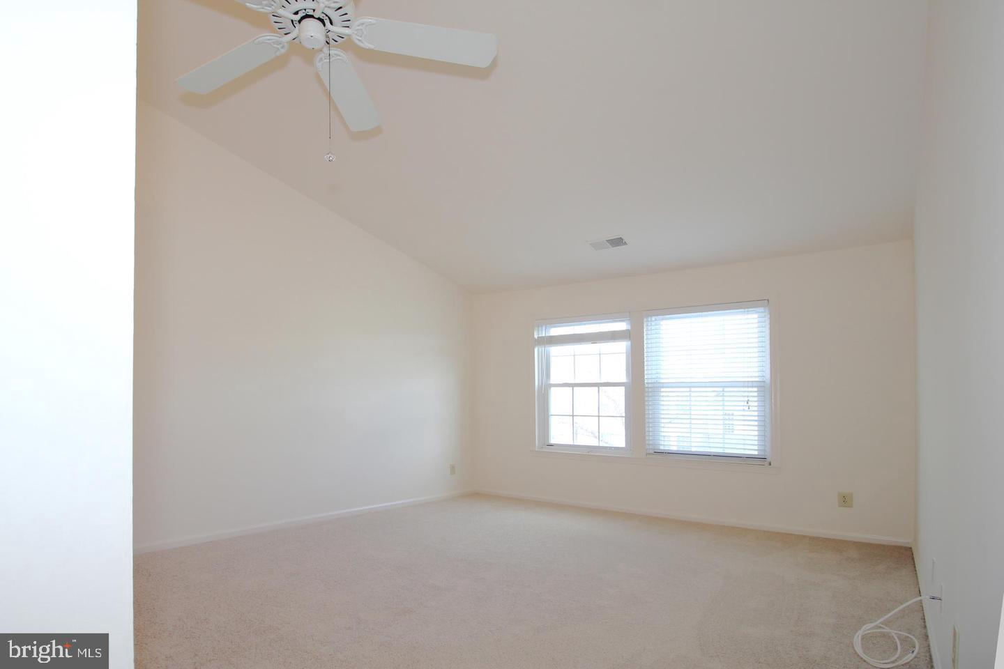 GRAYS POINTE - Residential Lease