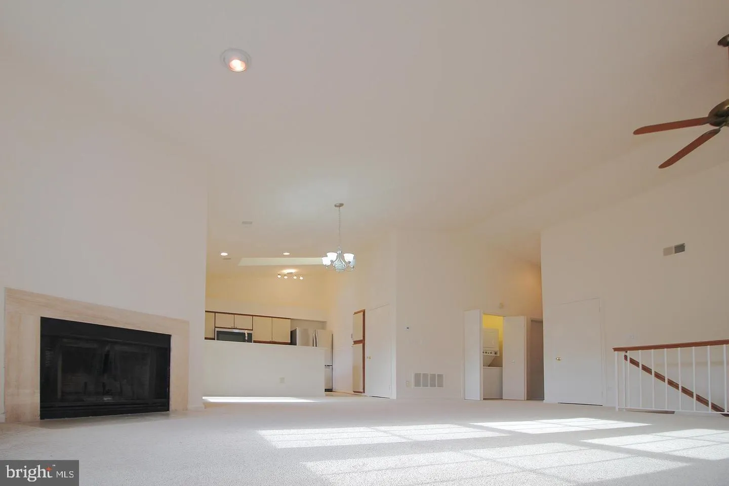 Fairfax, Virginia 22033, United States, 2 Bedrooms Bedrooms, ,2 BathroomsBathrooms,Residential,Active,84345