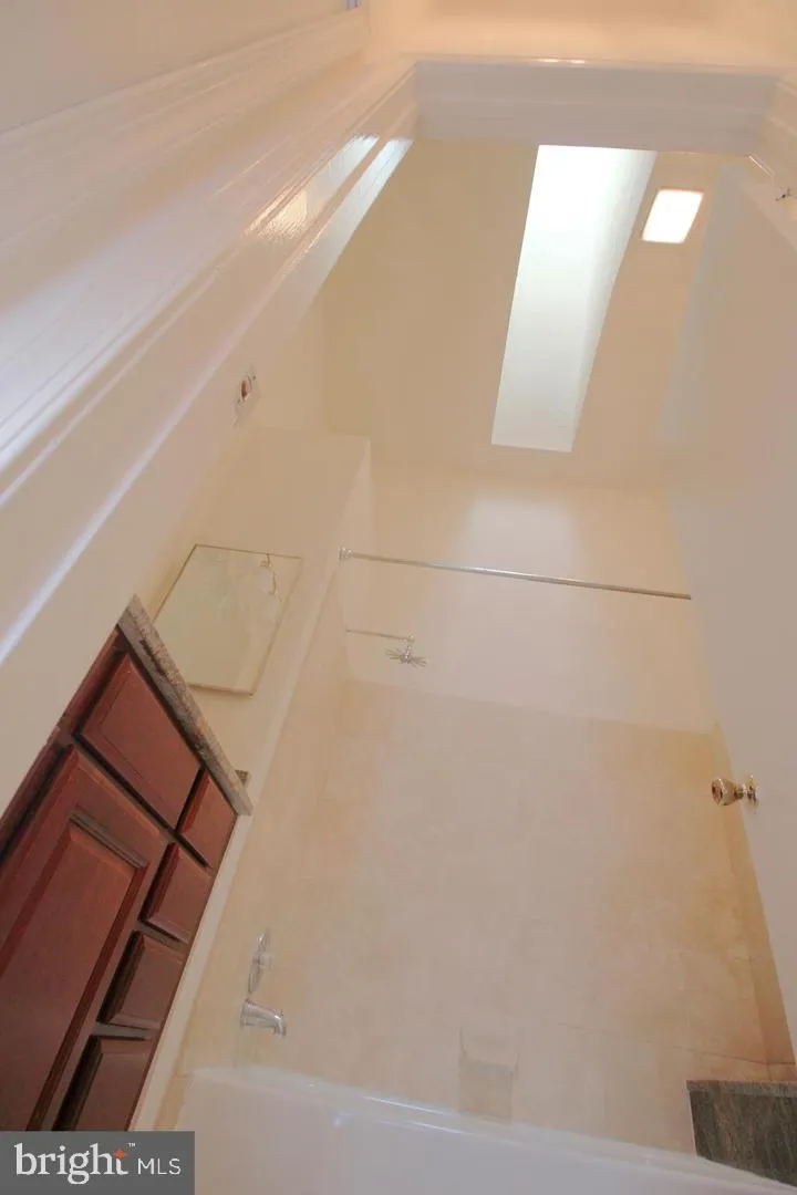 Fairfax, Virginia 22033, United States, 2 Bedrooms Bedrooms, ,2 BathroomsBathrooms,Residential,Active,84345