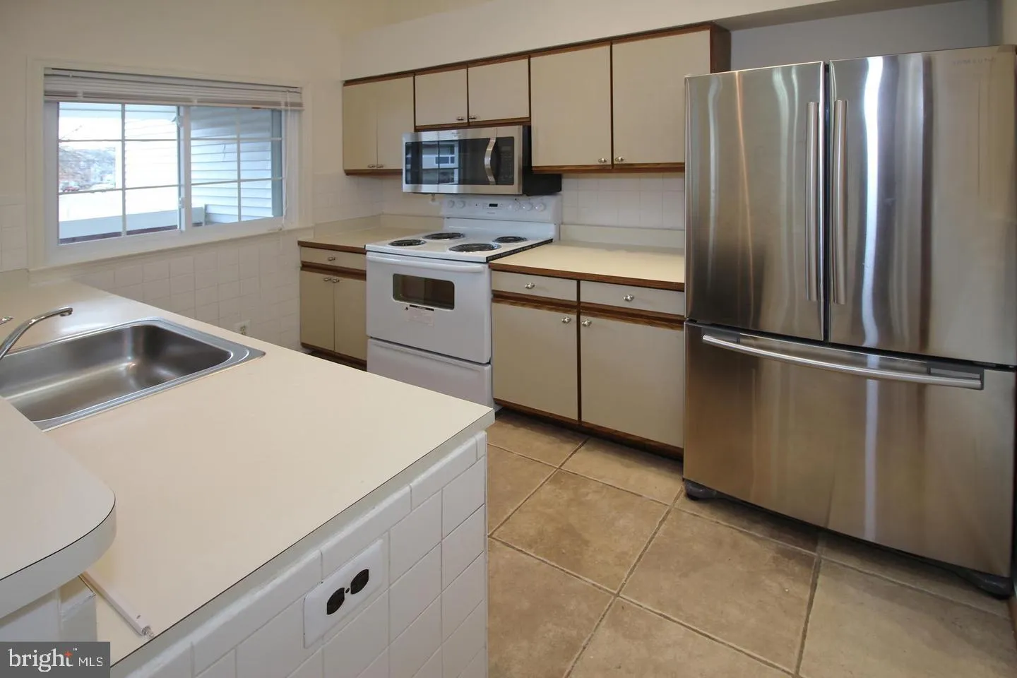 Fairfax, Virginia 22033, United States, 2 Bedrooms Bedrooms, ,2 BathroomsBathrooms,Residential,Active,84345