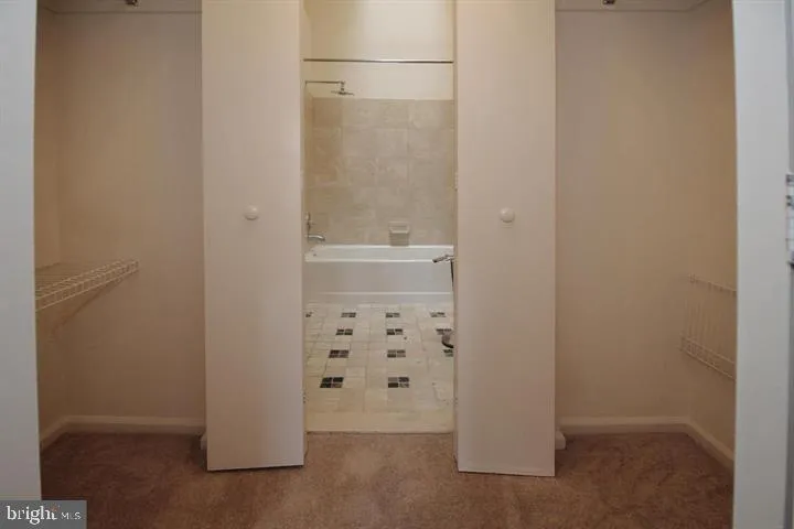 Fairfax, Virginia 22033, United States, 2 Bedrooms Bedrooms, ,2 BathroomsBathrooms,Residential,Active,84345