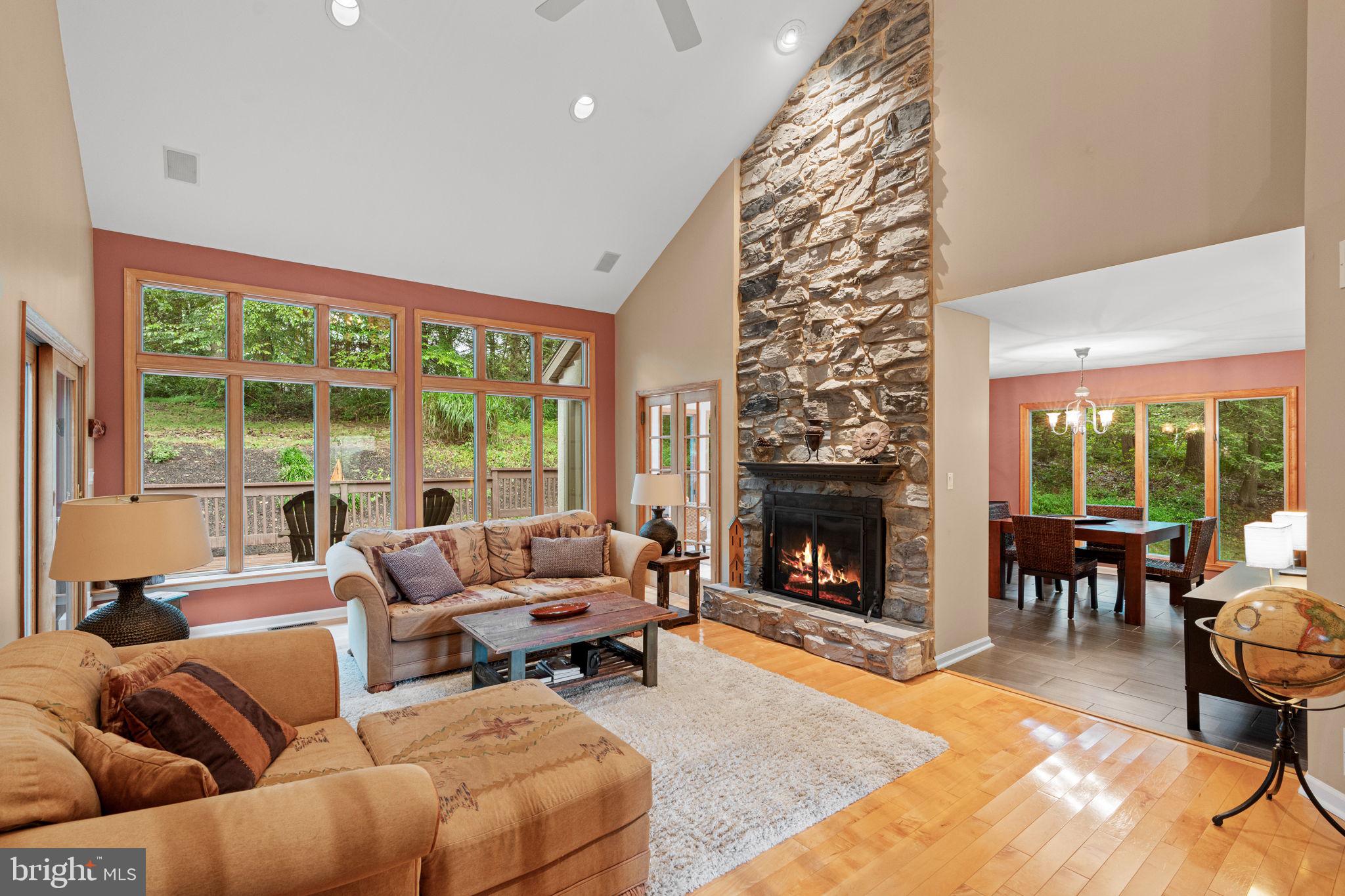 3404 HICKORY HOLLOW ROAD