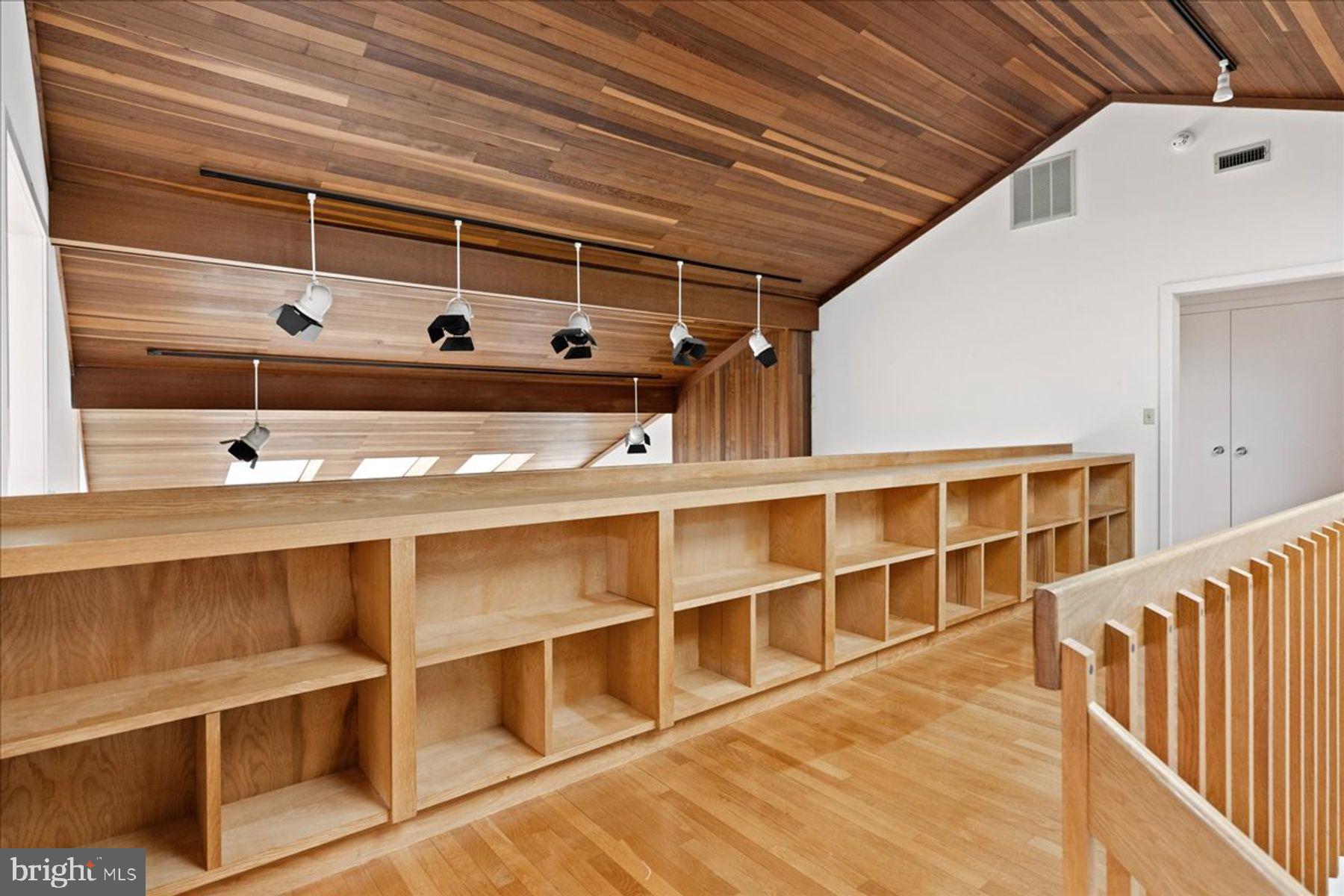 ARONIMINK - Residential