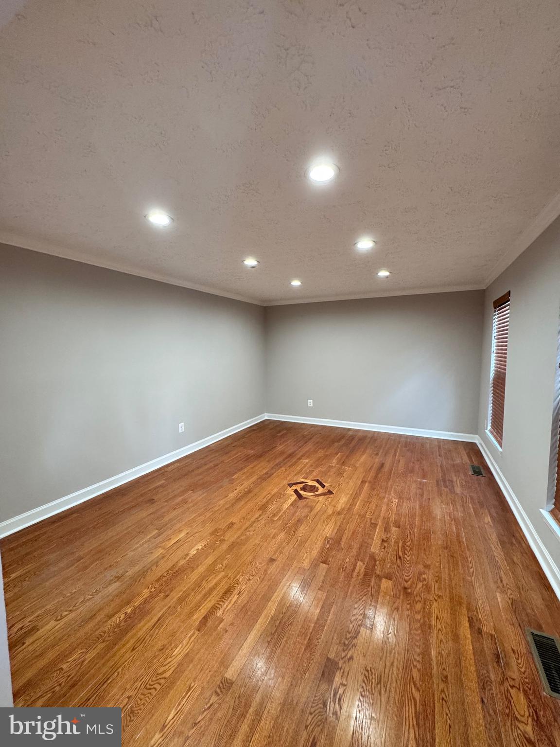 NEWBRIDGE - Residential Lease