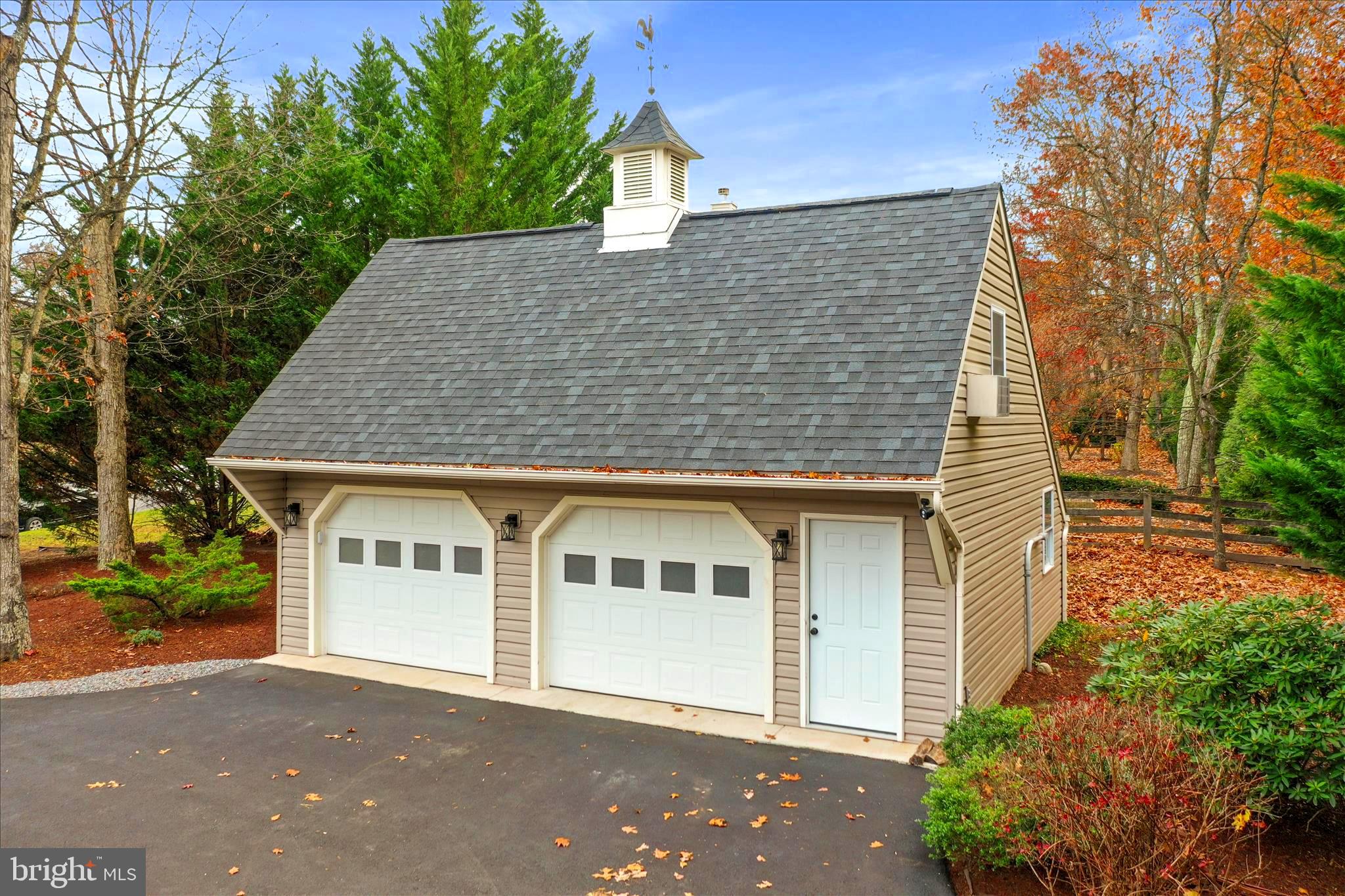 THE WOODS - Residential