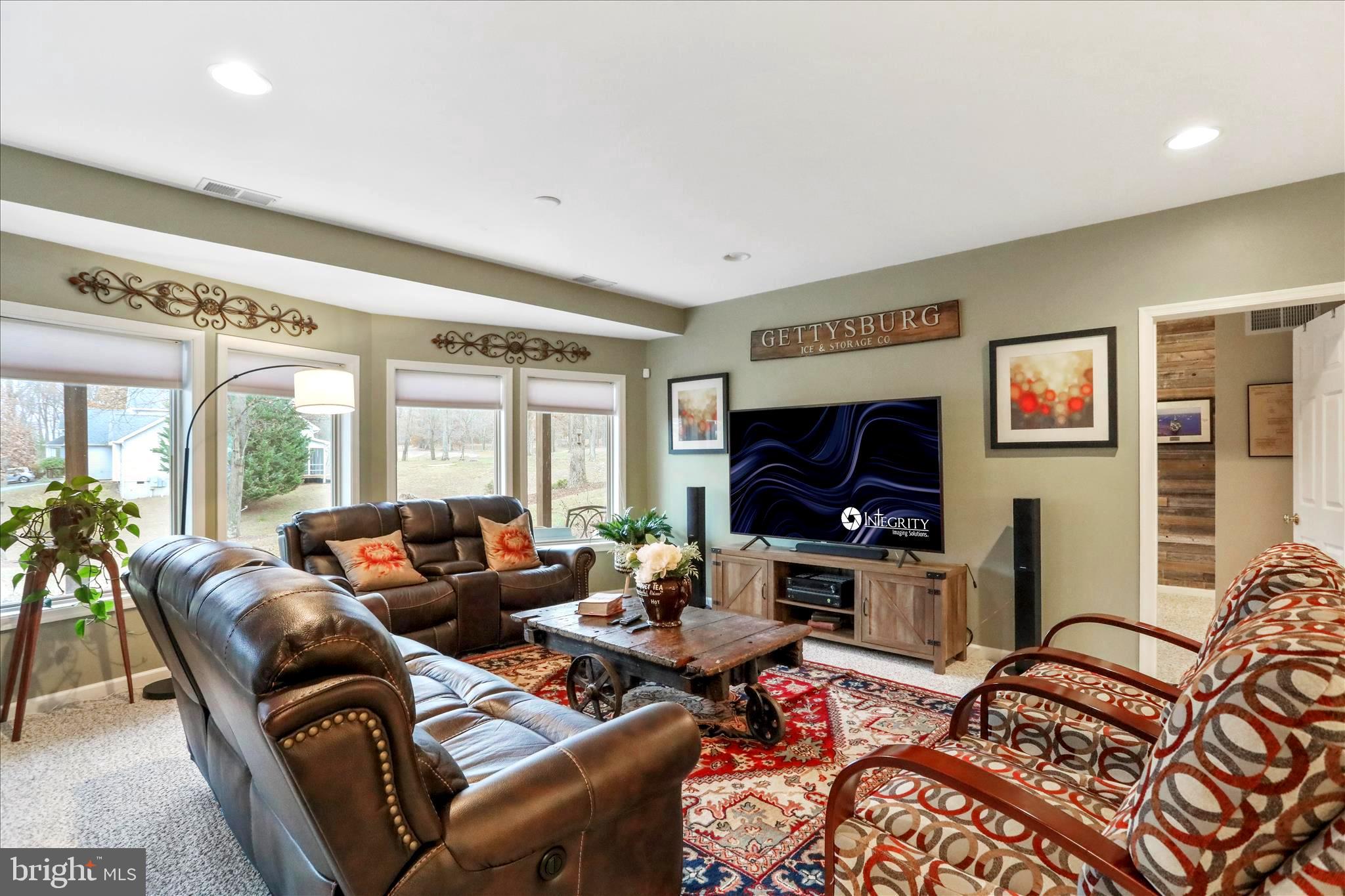 THE WOODS - Residential