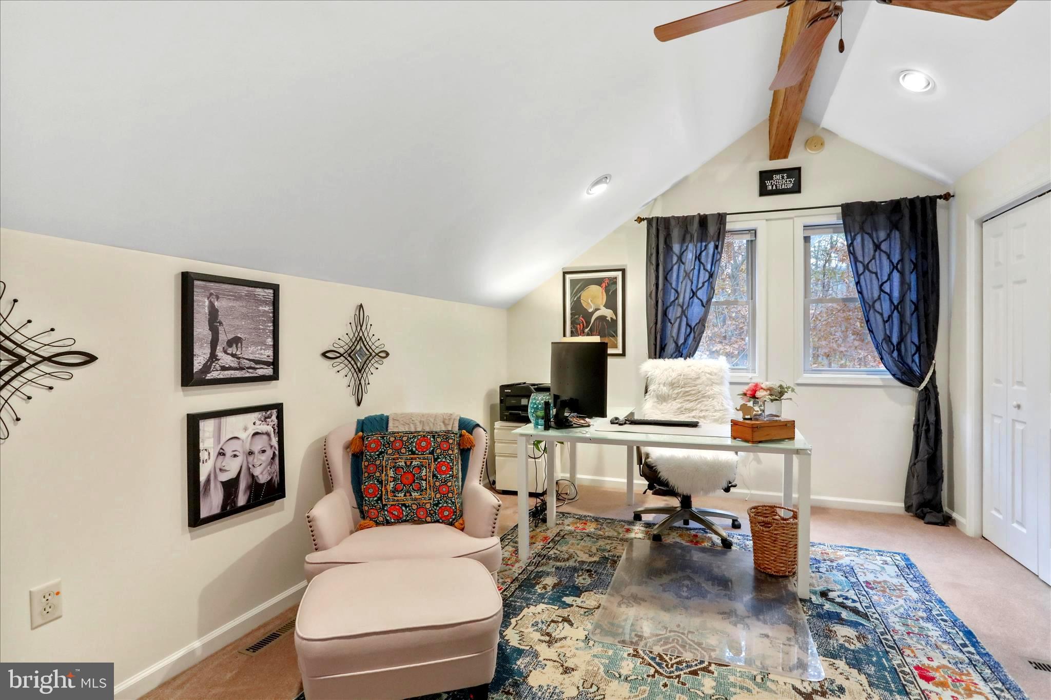 THE WOODS - Residential