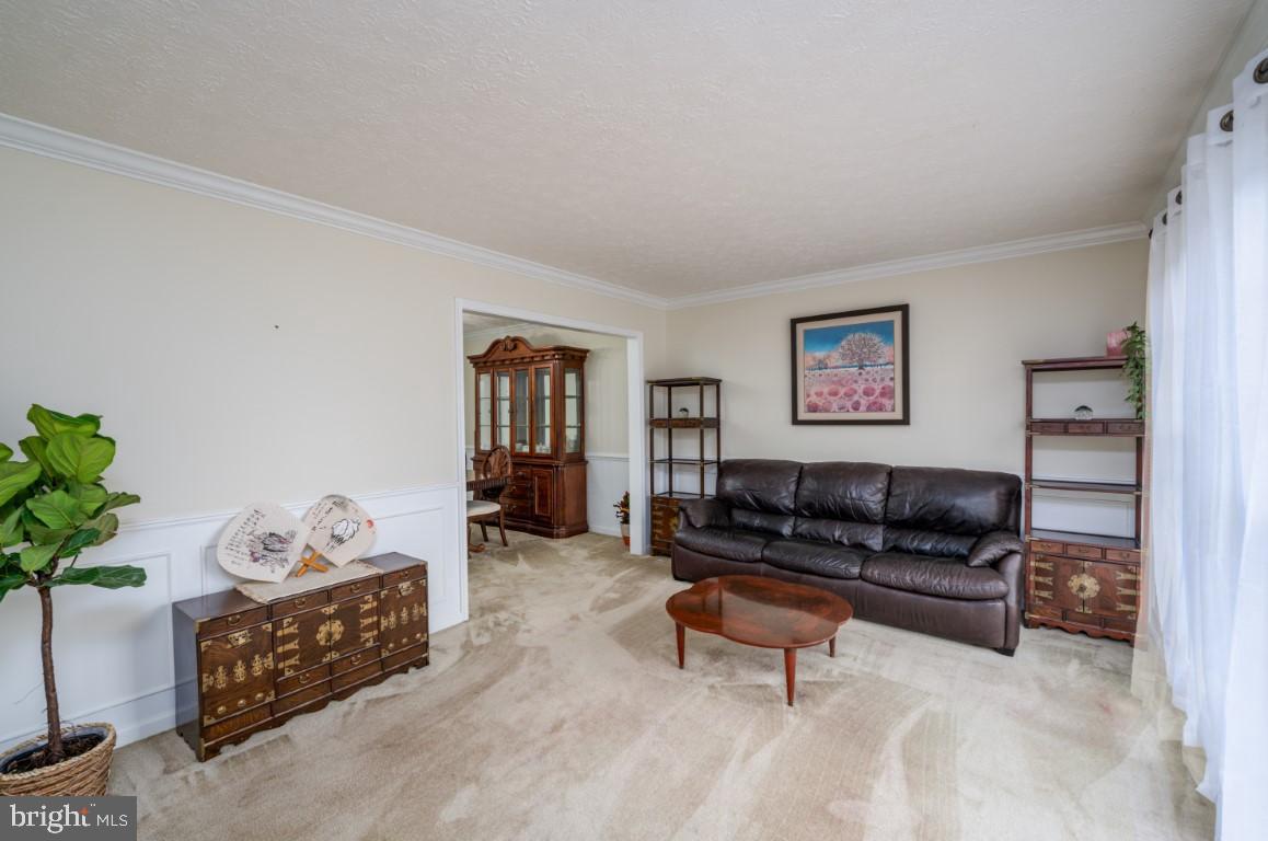 HINES ESTATES - Residential