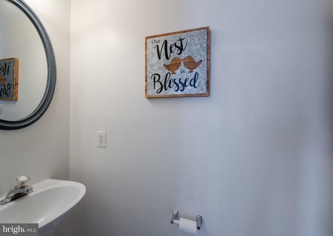 HINES ESTATES - Residential