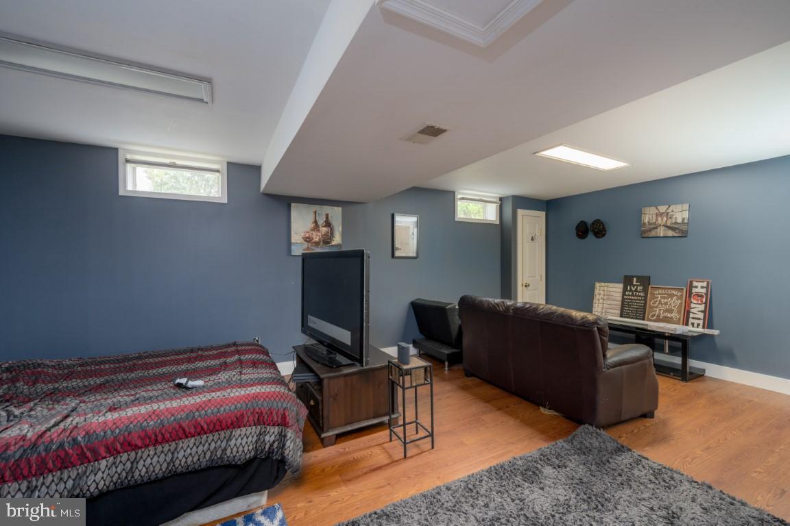 HINES ESTATES - Residential