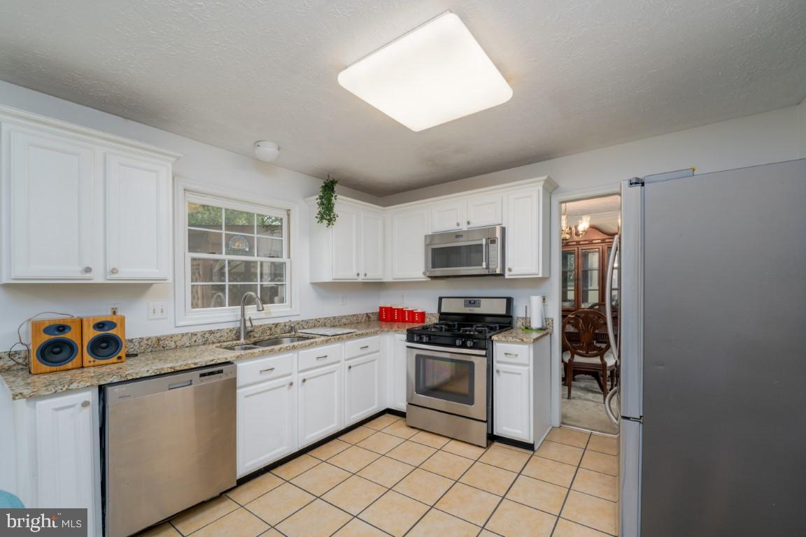 HINES ESTATES - Residential