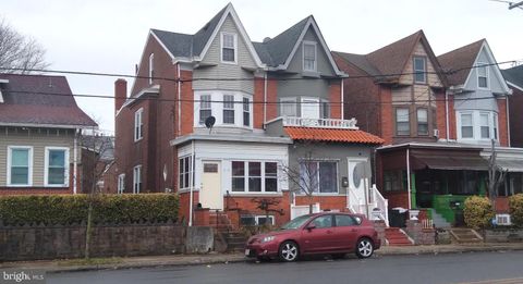 Townhouse For Sale - 1229 S Broad Street<br/> TRENTON, NJ 08610