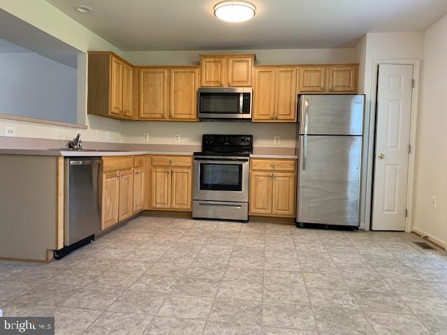 LIBERTY PLACE - Residential Lease