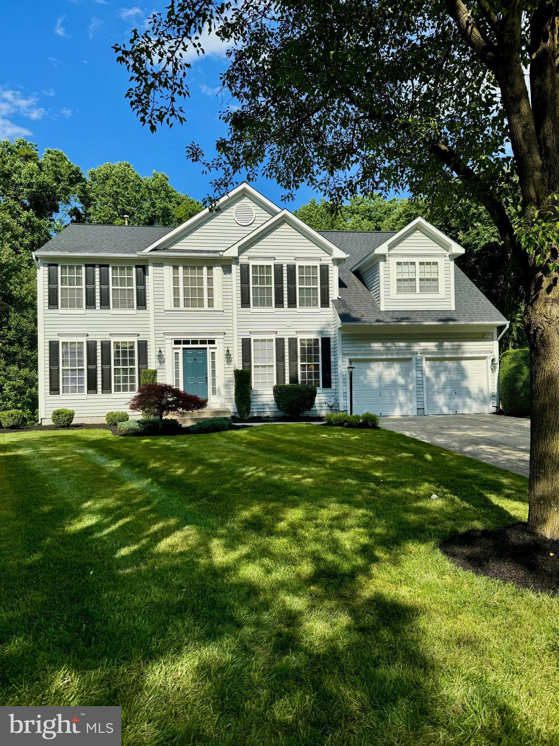 VILLAGE OF RIVER HILL - Residential