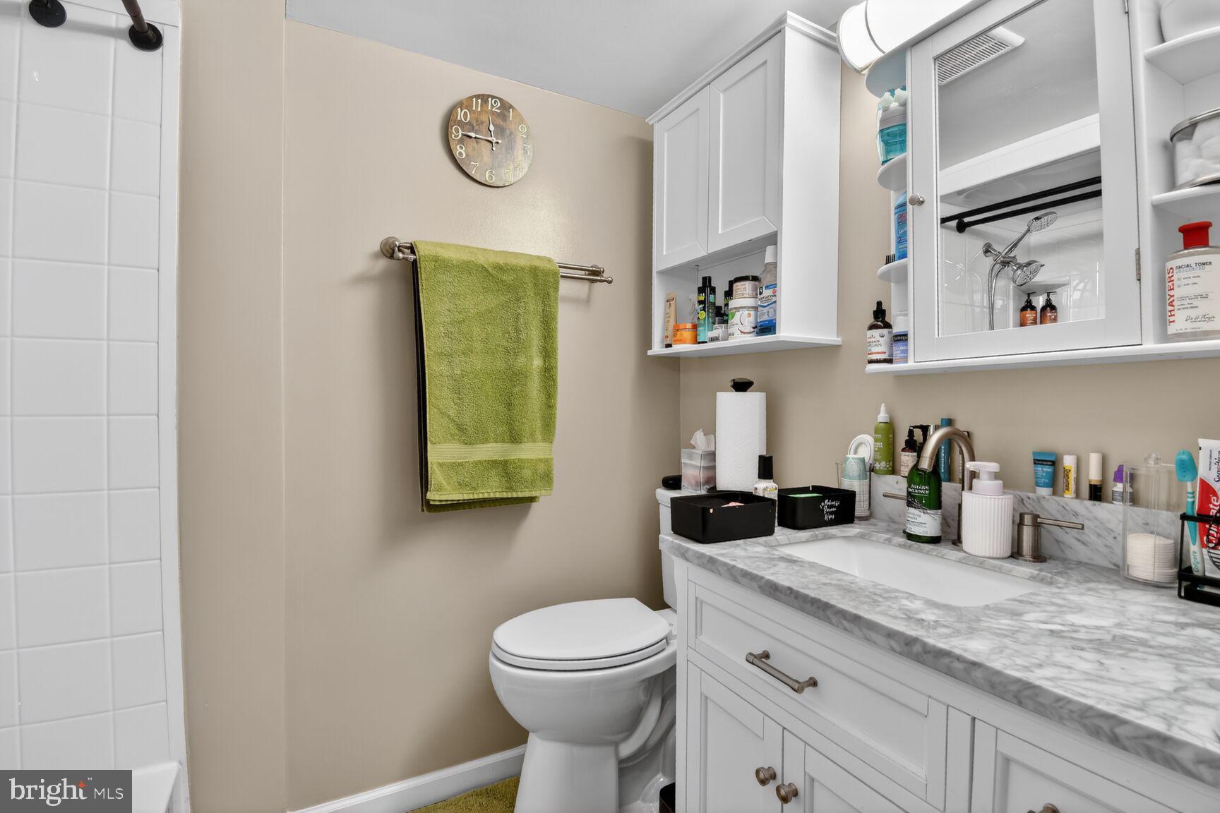 SCHROM HILLS - Residential