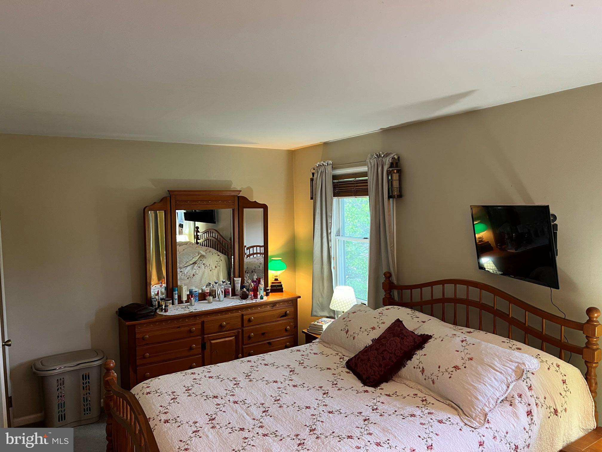 HEMPFIELD AREA - Residential