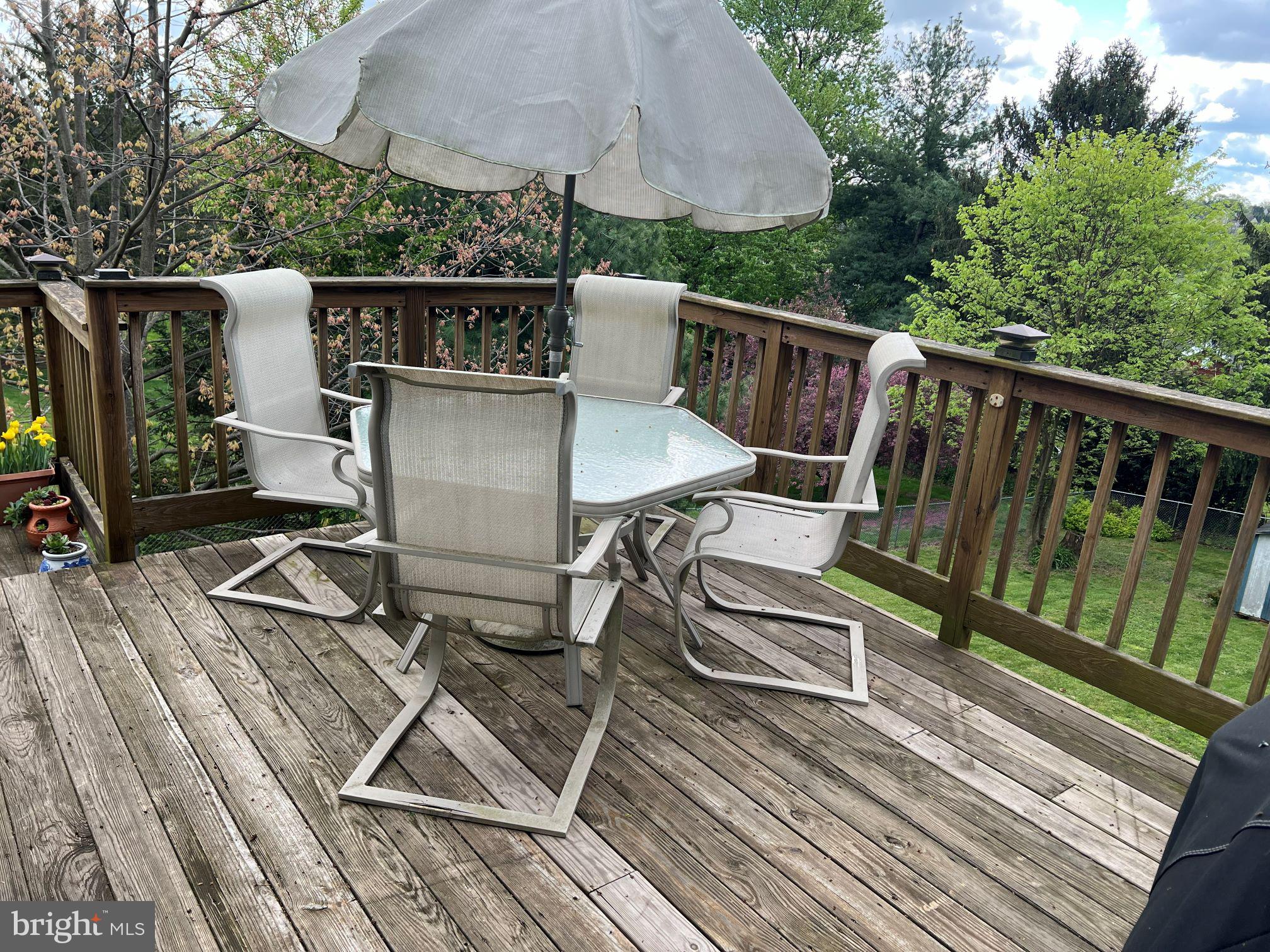 HEMPFIELD AREA - Residential