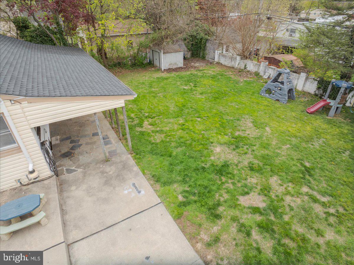 ROSLYN - Residential