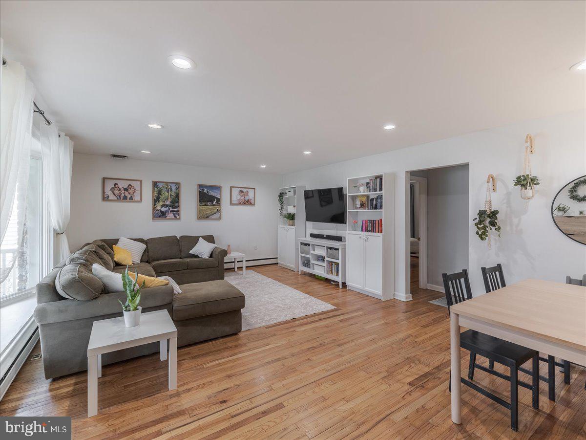 ROSLYN - Residential