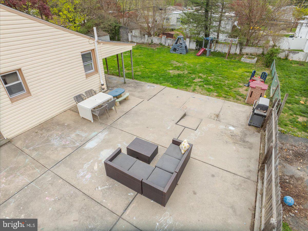 ROSLYN - Residential