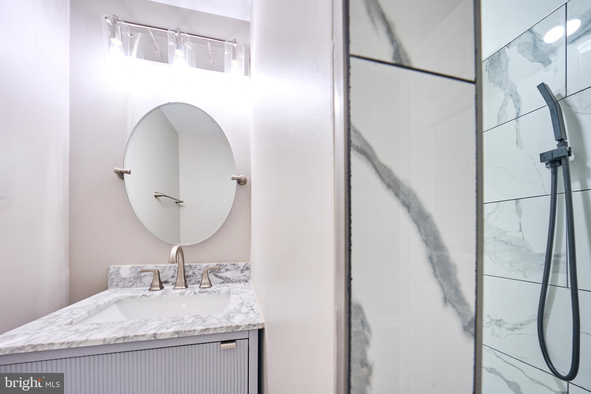 BROOKE-JANE MANOR - Residential