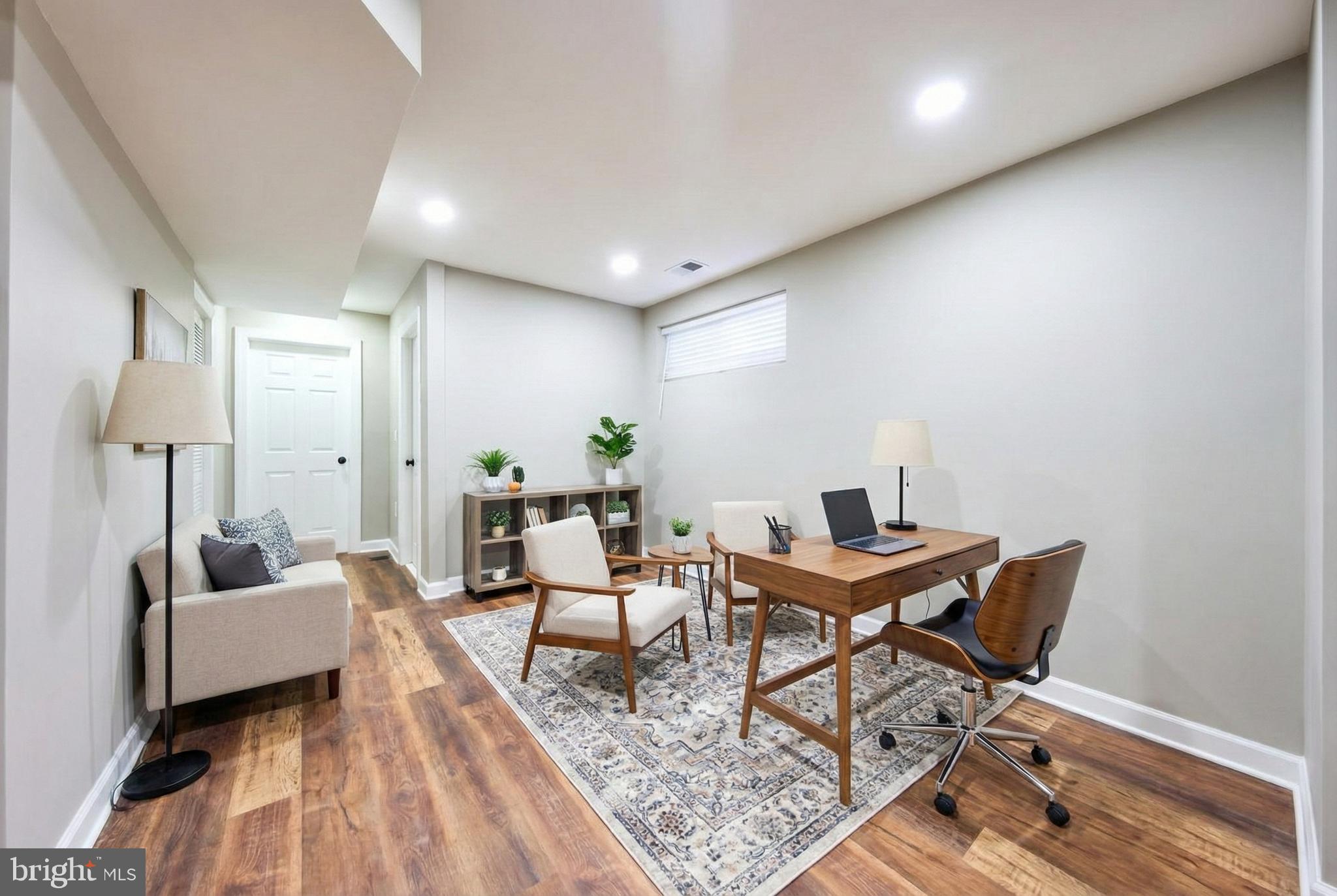 BROOKE-JANE MANOR - Residential