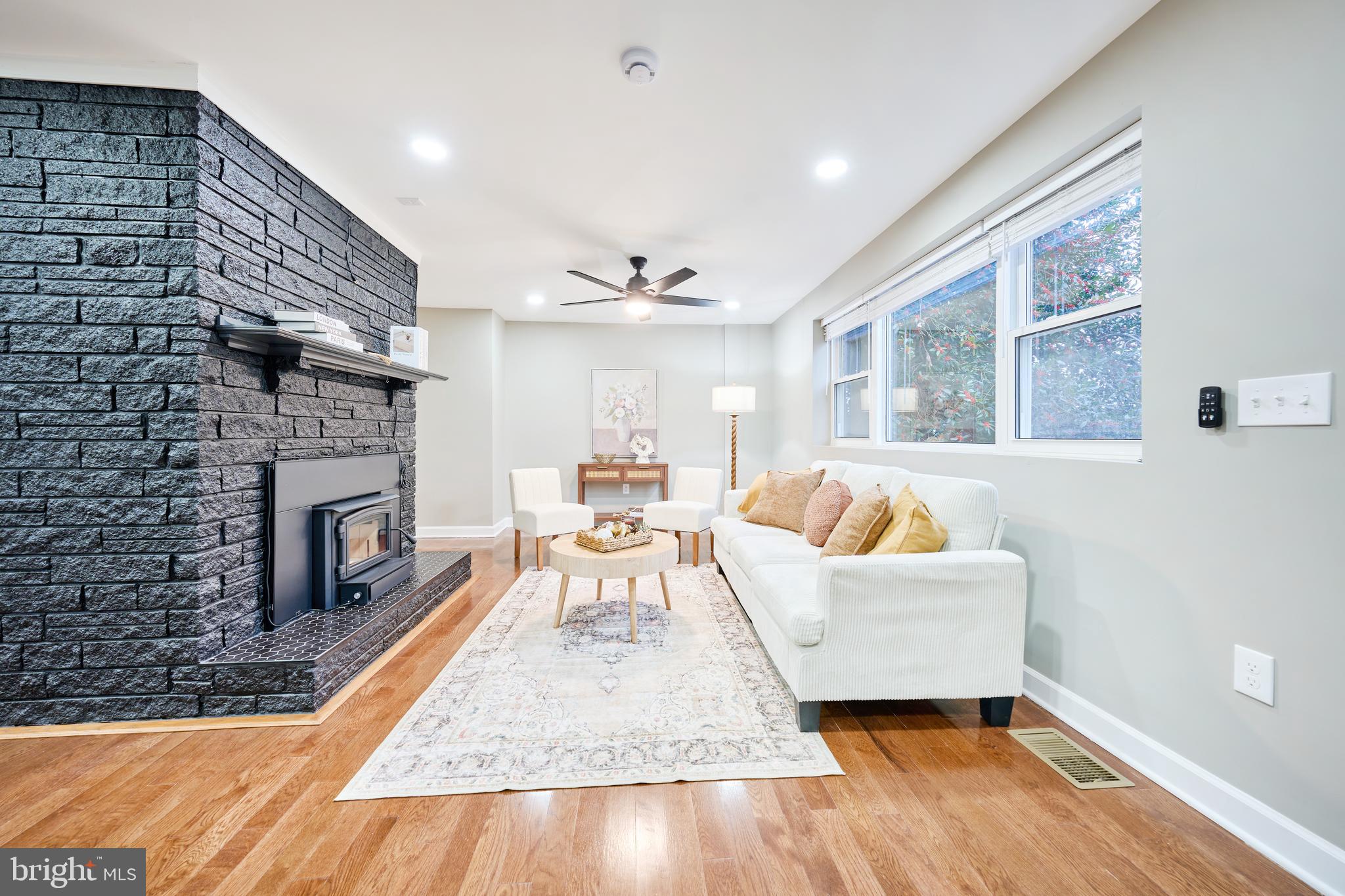 BROOKE-JANE MANOR - Residential