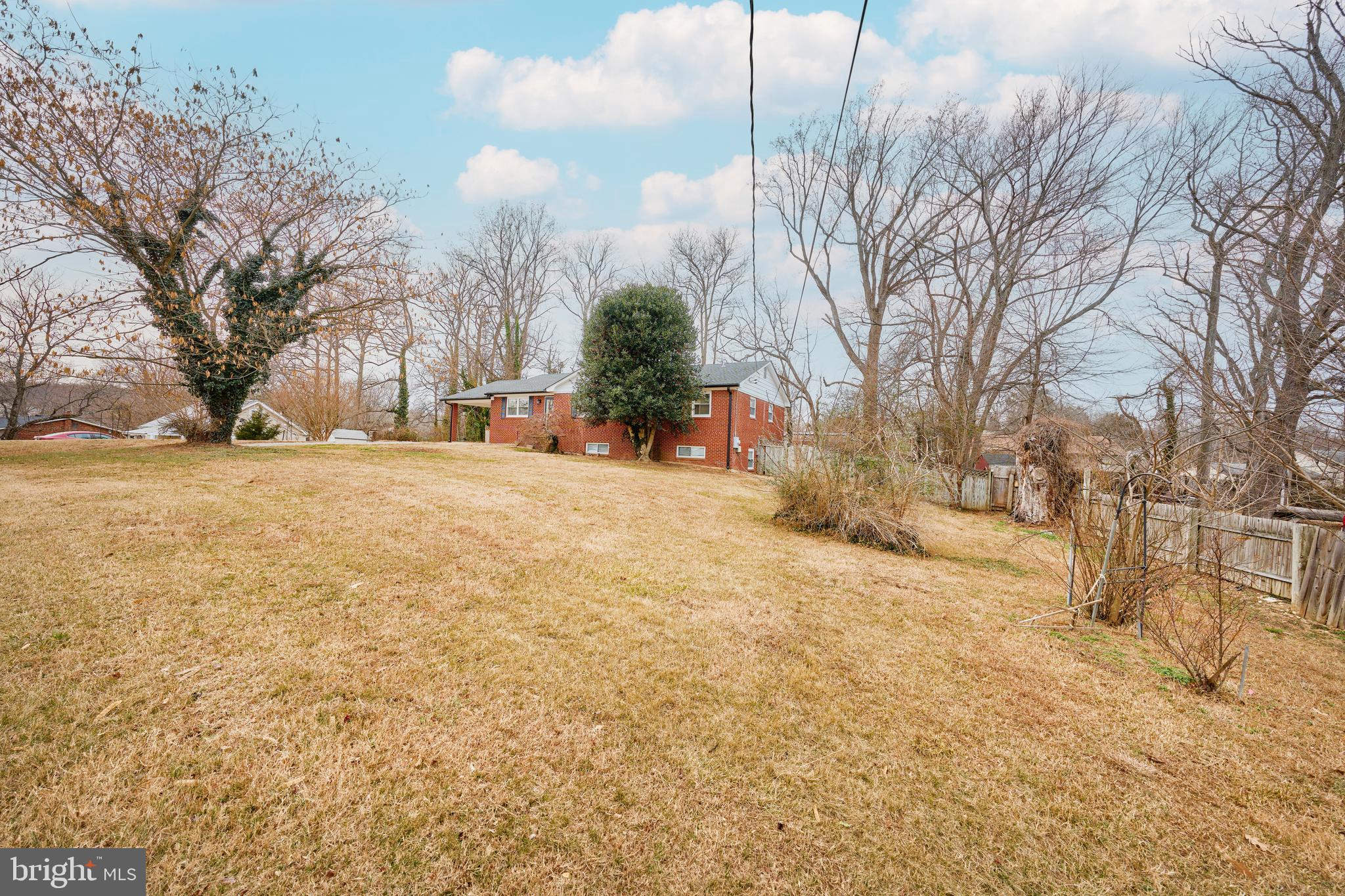 BROOKE-JANE MANOR - Residential