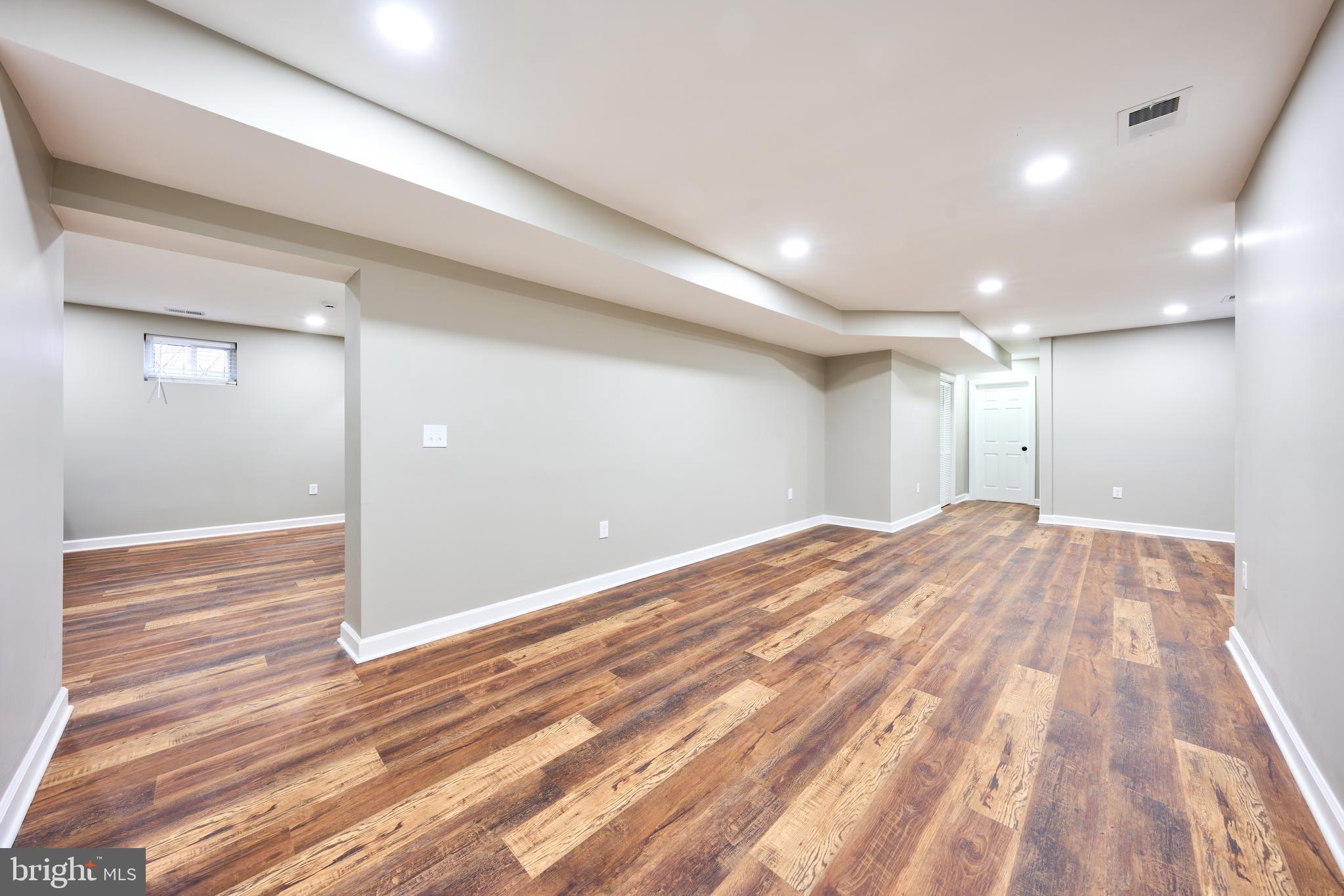 BROOKE-JANE MANOR - Residential