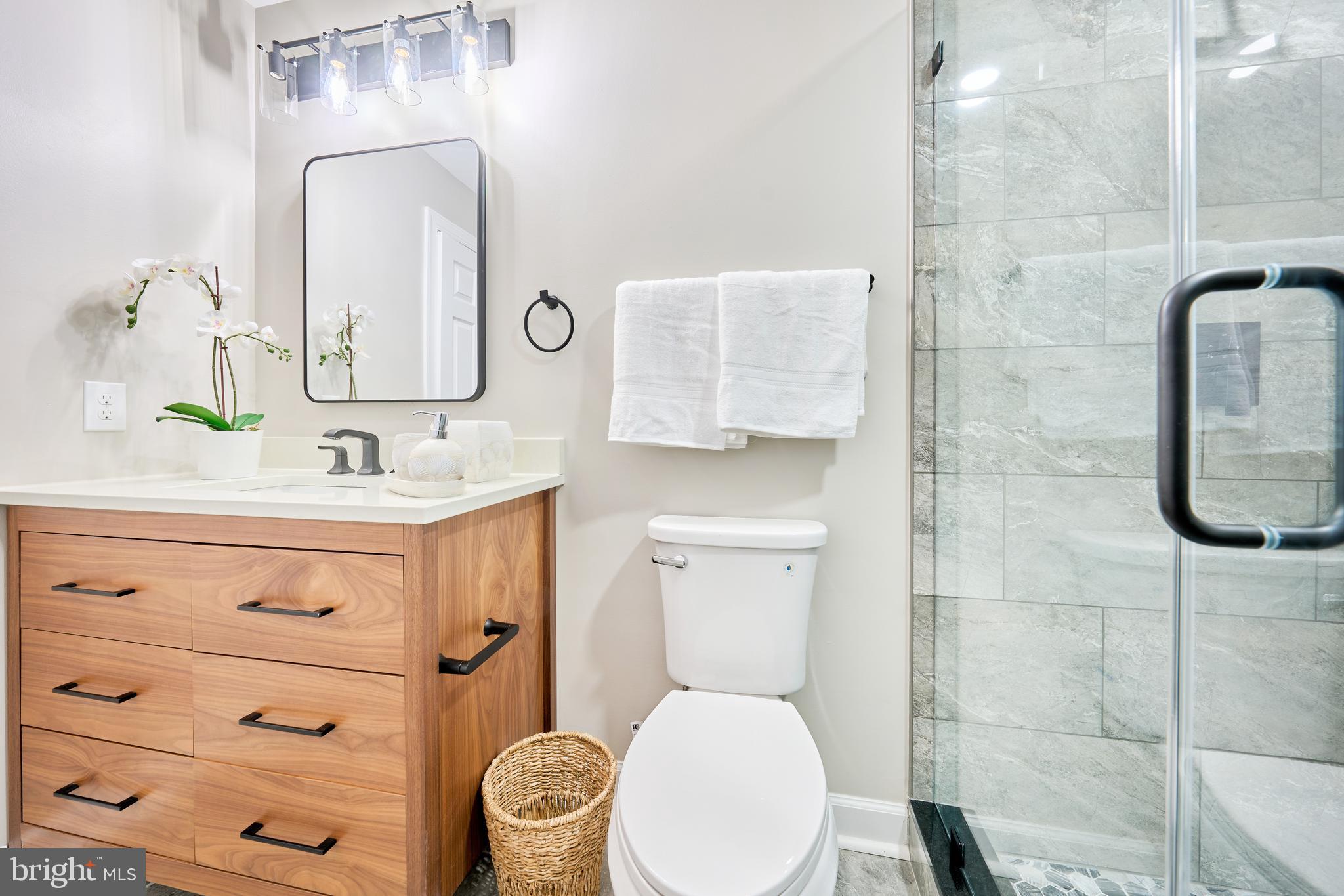 BROOKE-JANE MANOR - Residential