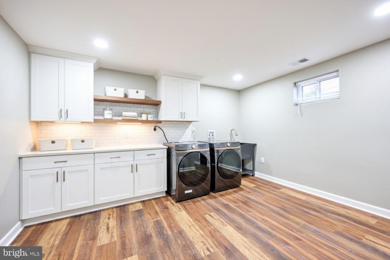 BROOKE-JANE MANOR - Residential