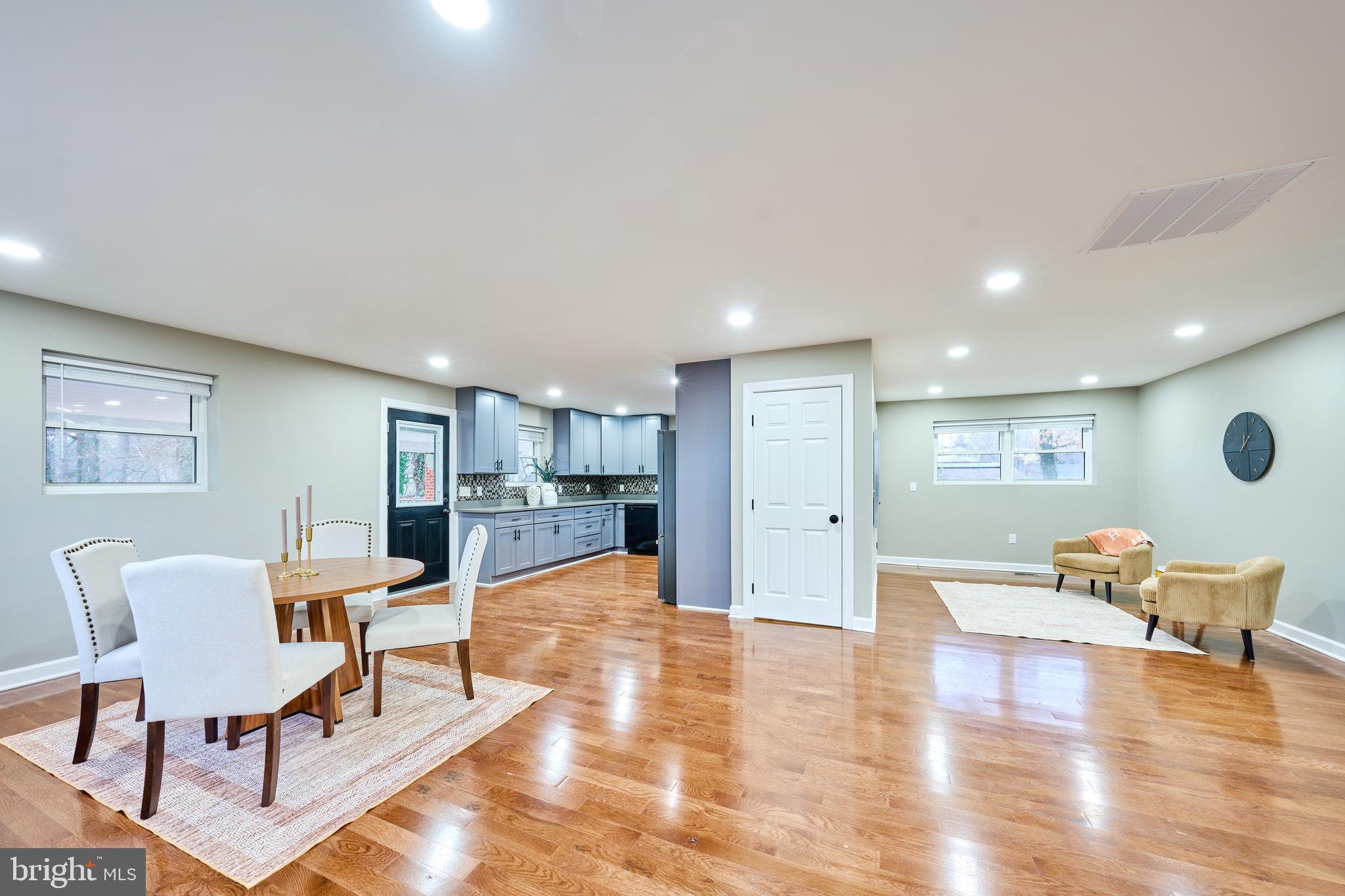 BROOKE-JANE MANOR - Residential