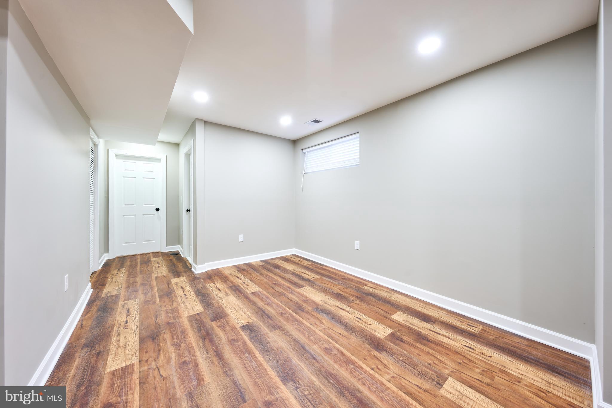 BROOKE-JANE MANOR - Residential