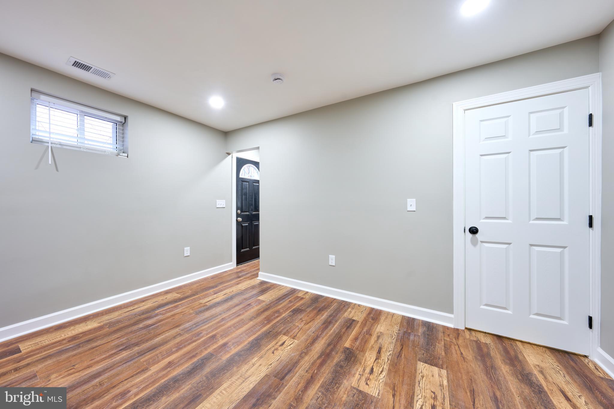 BROOKE-JANE MANOR - Residential