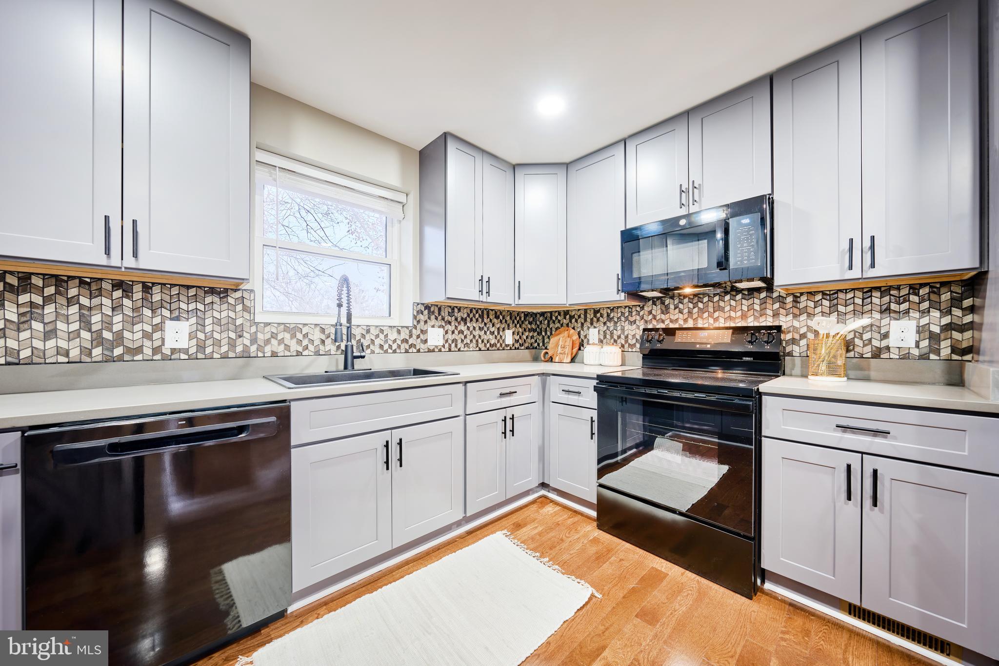 BROOKE-JANE MANOR - Residential