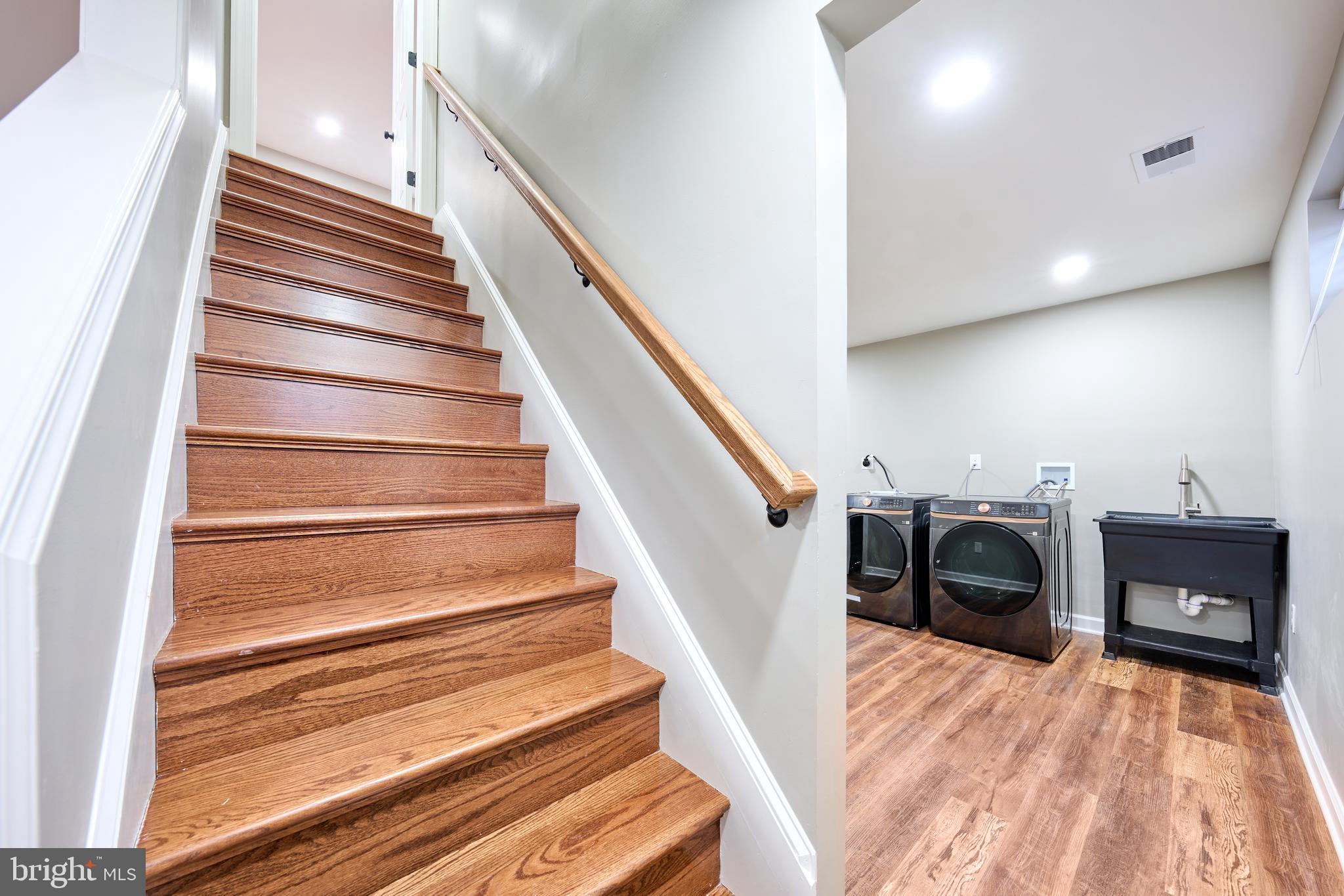 BROOKE-JANE MANOR - Residential